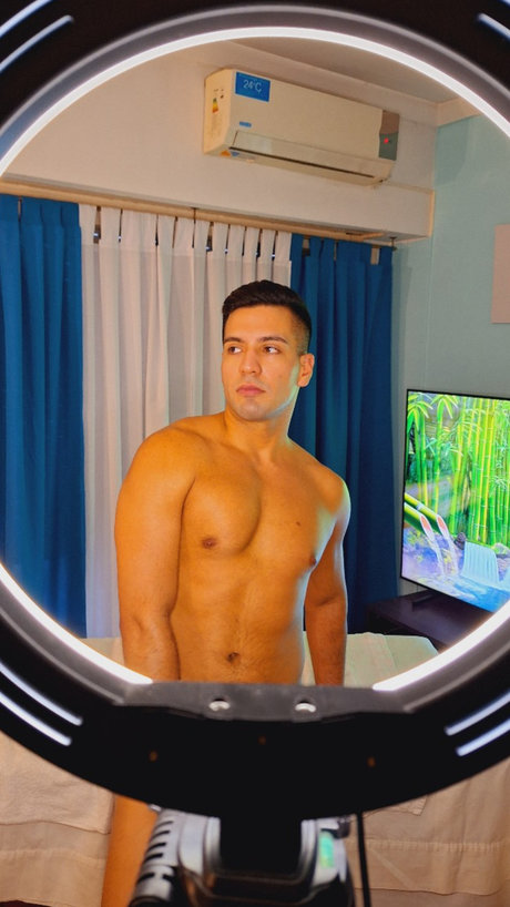 BenXXX_ star du porno chaud image