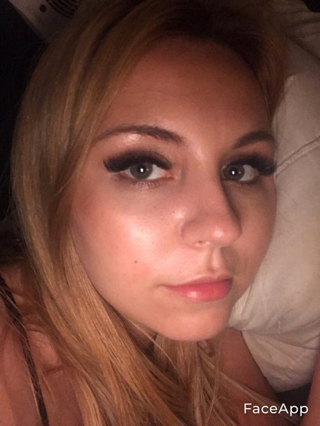 Michaelasummer actrice érotique img