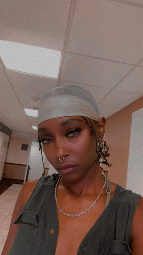 _Kynnedi_ star du porno parfaite img