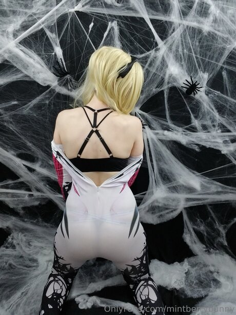 MintBerryBunny modèle porno galeries