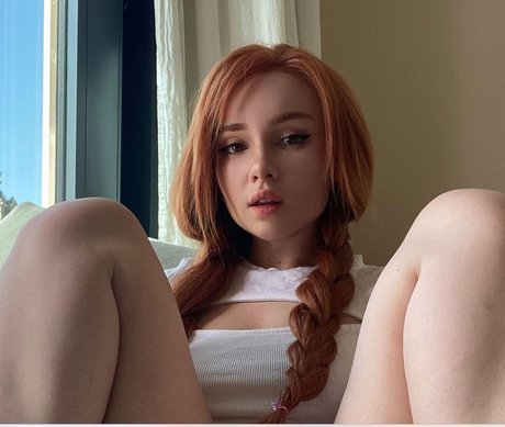 Mimo Ningyo star du porno exclusive photos