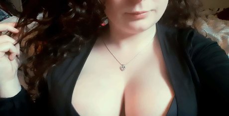 Mimi Elaina star pornographique galerie