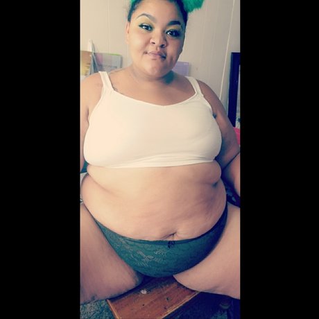 _BBJoany modèle nu galerie