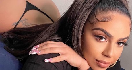 jasmine bella nus étoiles photo