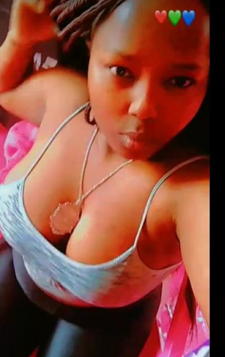 Jessie sexy modèle xxx des photos