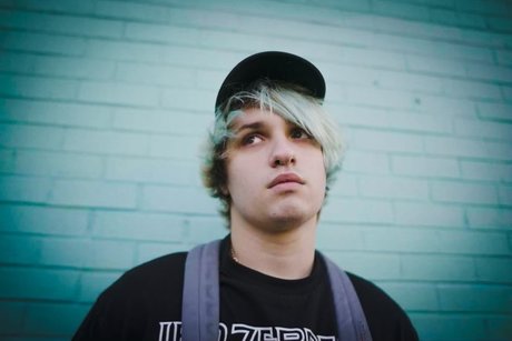 Elias Cole actrice parfaite archive