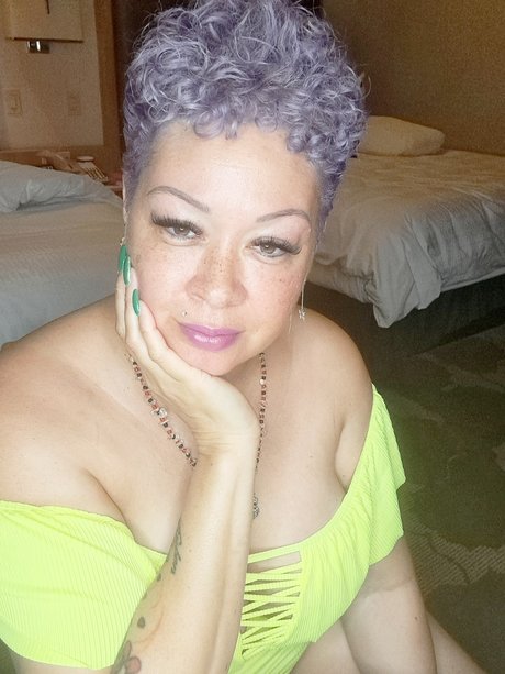 Handjob Genie actrice xxx galeries