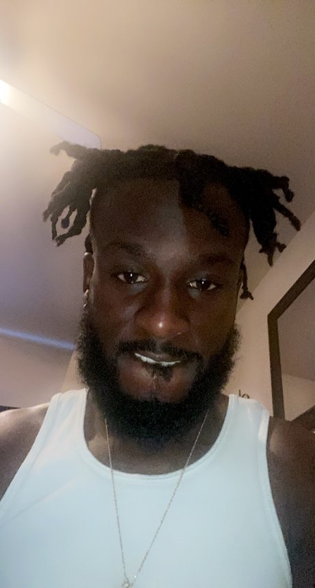 Russell da luv muscle star du porno des photos