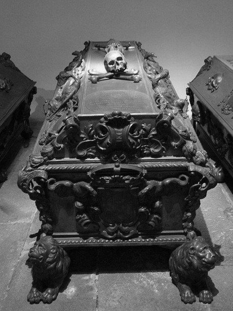 Miss VantaBlack étoile de l'art des photos