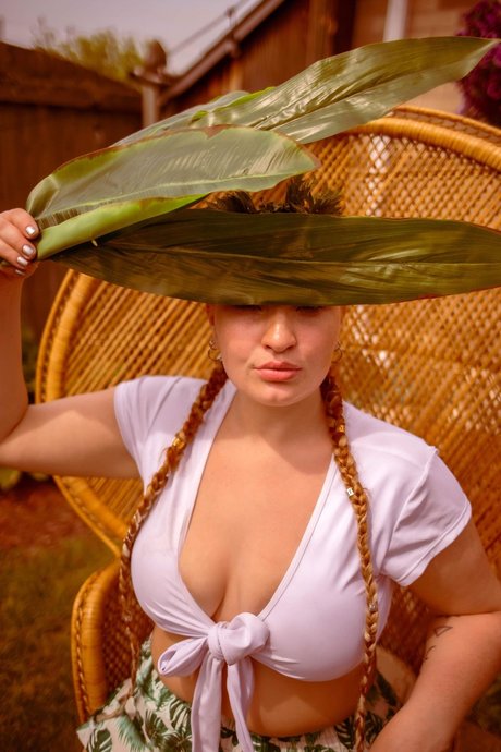 Modeled after the McK actrice porno img