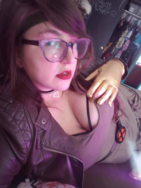 Miz Behavior art étoile des photos