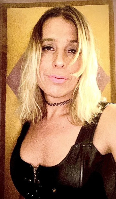 Hung TS Lora XXX xxx star du porno image