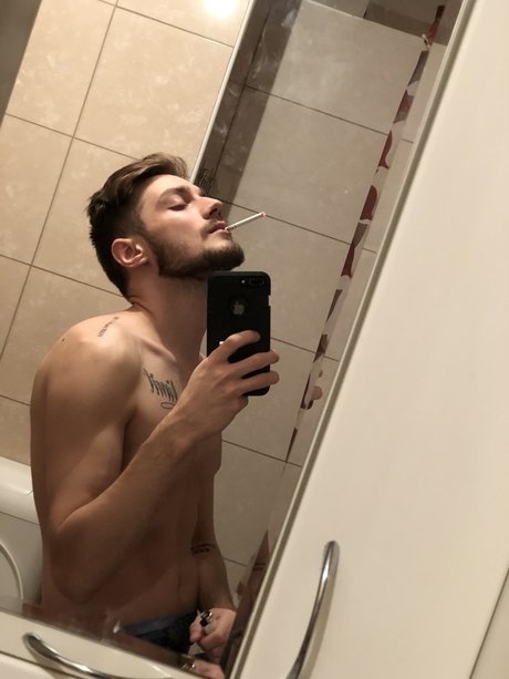 Mistic Land star du porno en haute qualité archive