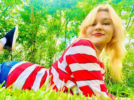 mooshySooshi étoile érotique img