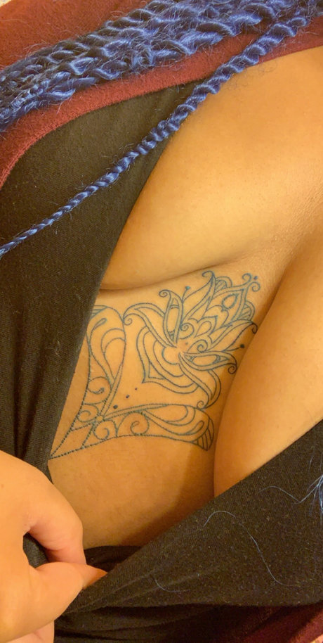 Your Body Goals actrice chaude photo