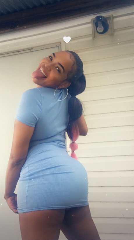 Mollie Dont Tell No Body star du porno xxx collection