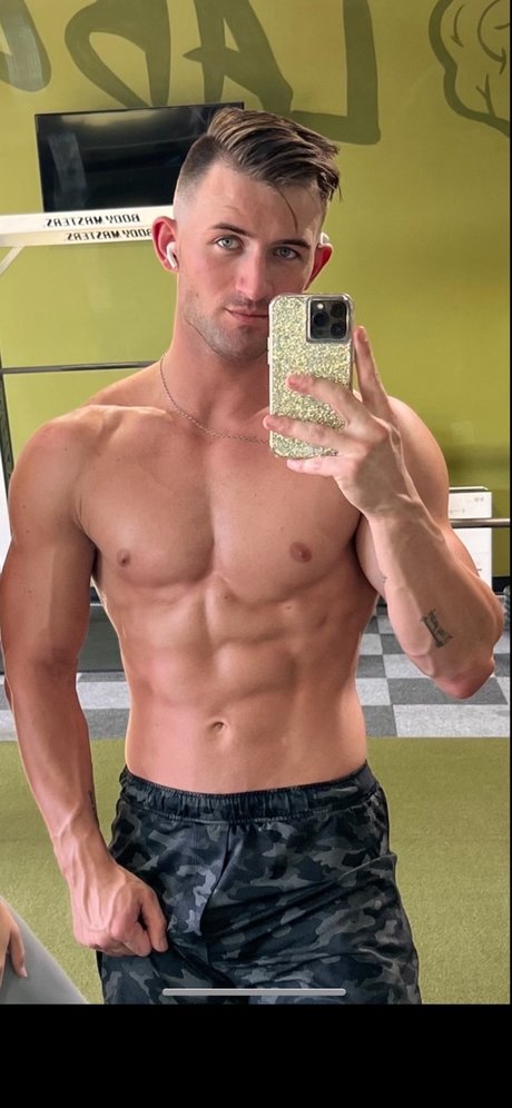 Cashlovesu modèle pornographique collection