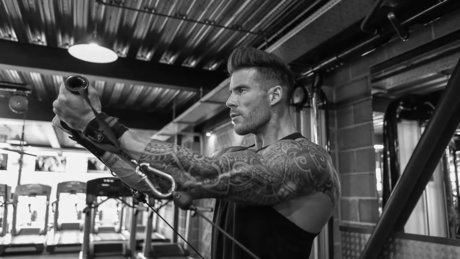 Mr Adonis actrice libre galerie