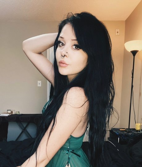 FaeriieMoons Free meilleur modèle image