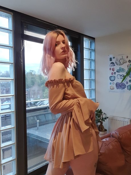 Ro Bean modèle nu galeries