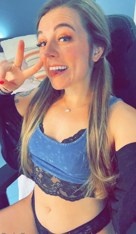 thegirlnextdoor xoxo star pornographique img