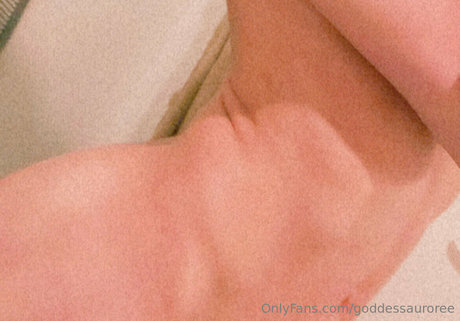 goddessauroree star du porno en haute qualité archive