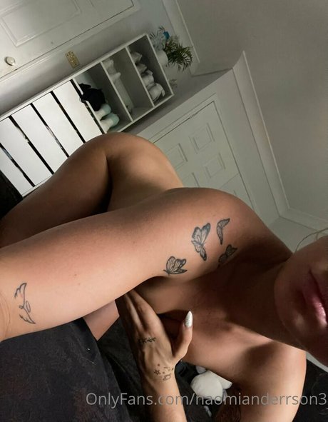 méga fans uniquement nu gratuit galeries