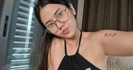 épouse échangiste onlyfans beau haut image