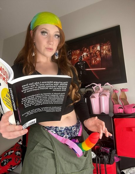 dommiemommyy modèle parfait image