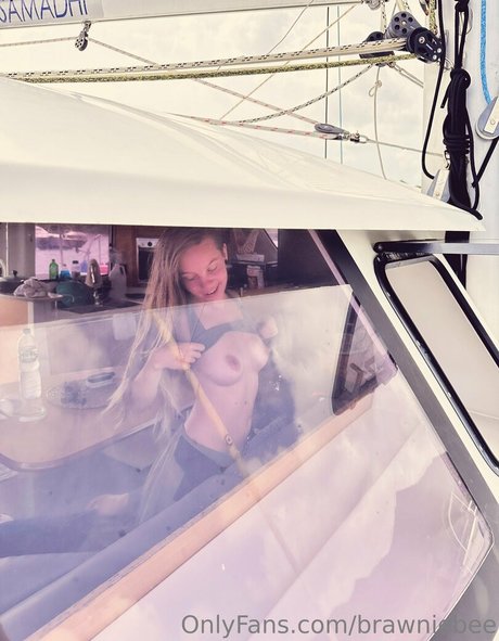 Brawniebee sexe star galerie
