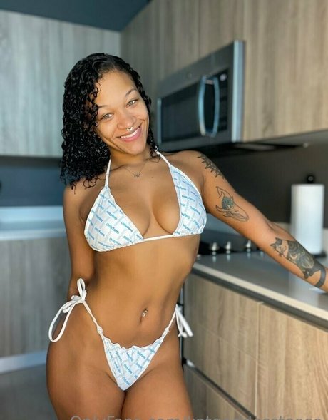 gros seins branlette espagnole onlyfans pornographique nu photos