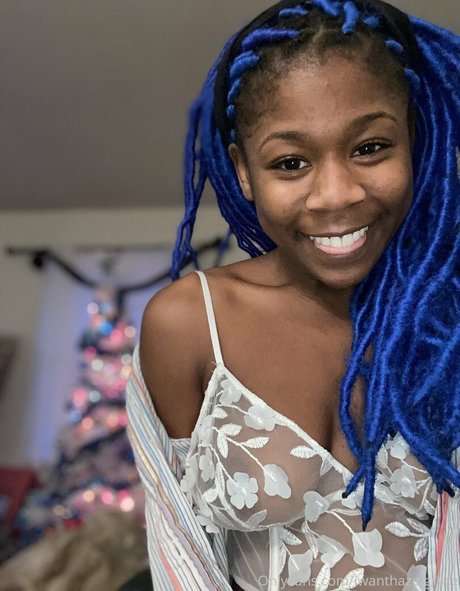 iwanthazelgrace étoile nue collection