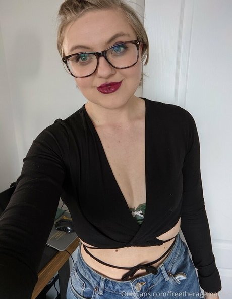 ragemaidenfree top star photo