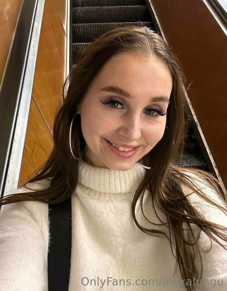 alexalungu modèle exclusif images