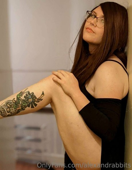 alexandrabbits actrice chaude des photos