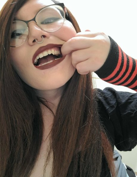 alexandrabbits modèle gratuit img