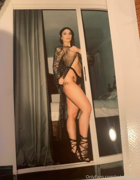 itsivylebelle étoile exclusive image