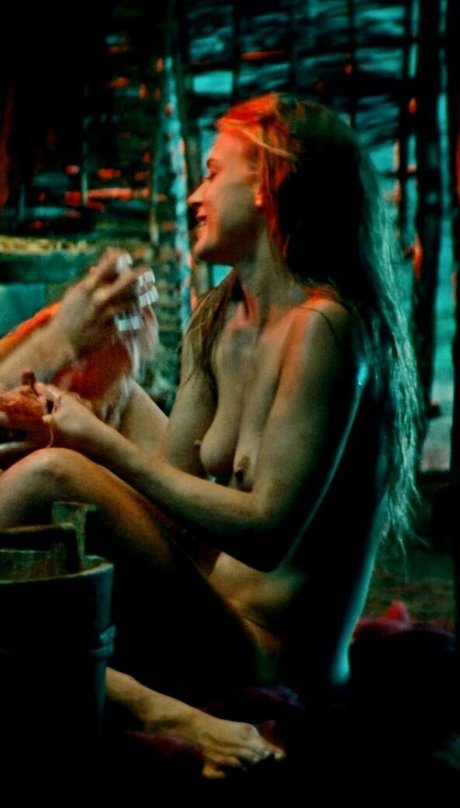 Jeanne Goursaud meilleur modèle archive