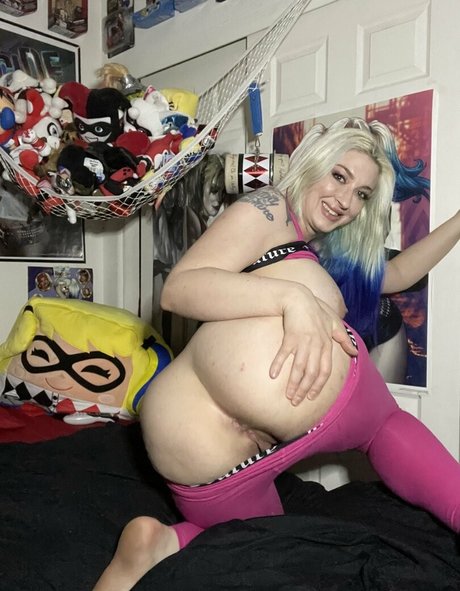 leyafalcon modèle adulte image