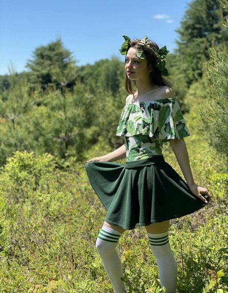 clairebear rawrfree star exclusive des photos