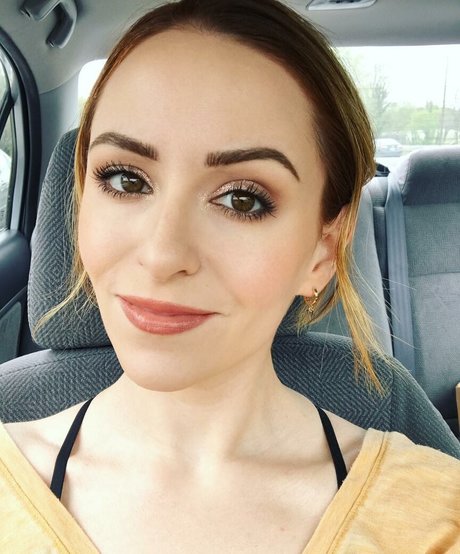 Mollie Damon star du porno xxx collection