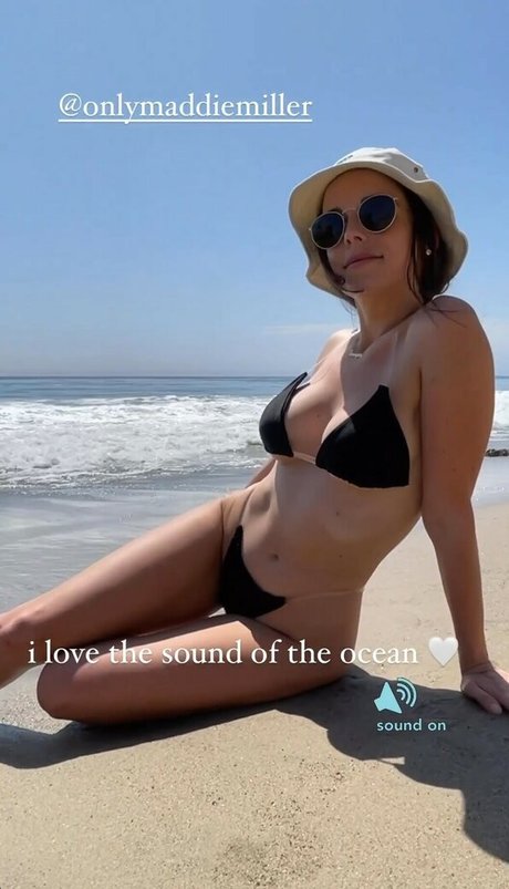 jolie ébène onlyfans pornographique en haute définition img