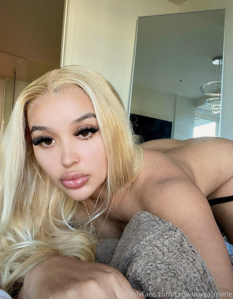 belicenaamor modèle xxx galerie