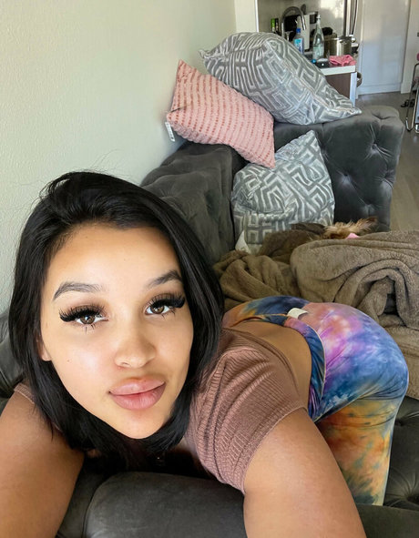 belicenaamor mannequin image