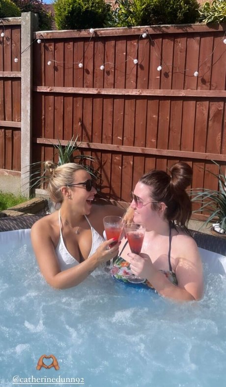 footjob pour ados uniquementfans joli des photos