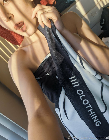 ardentabsol star pornographique des photos