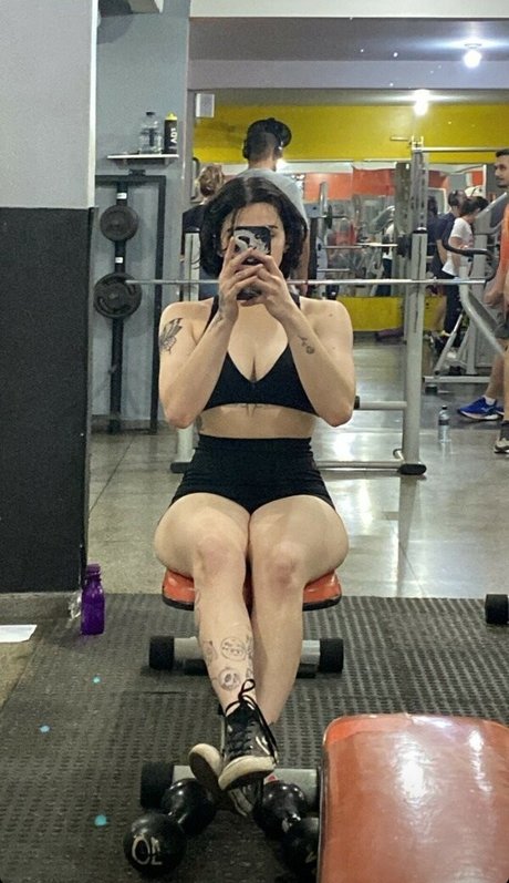 Ciprilared star érotique images