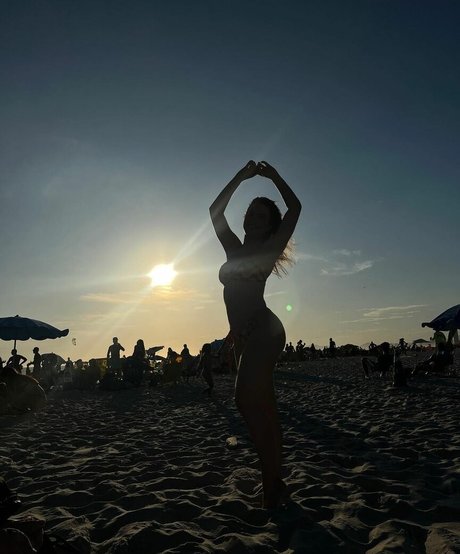 Fernanda Keulla modèle gratuit photos