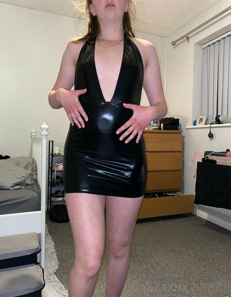 leahshorty actrice parfaite galeries