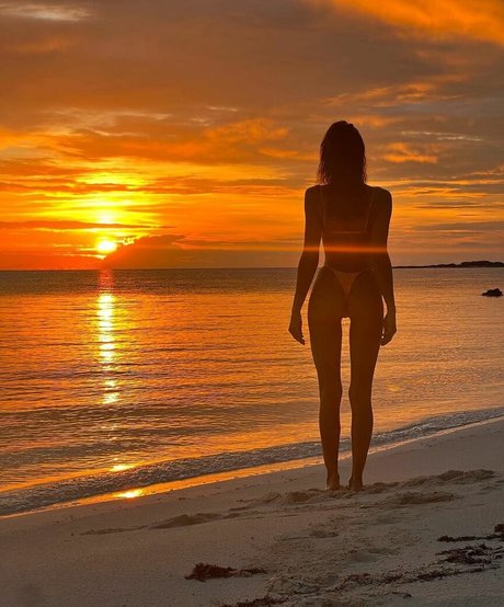 blonde naine onlyfans xxx sexy images